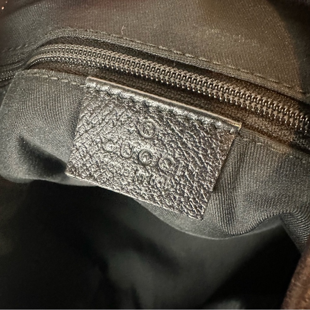 Gucci Canvas Abbey Hobo Bag - Picture 8 of 16
